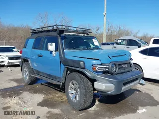 2011 Toyota FJ Cruiser with VIN JTEBU4BF6BK103870, listed as a IAAI auction lot 41680261 with 150,574 mi miles. Bid and sale history available at carsss.com. Image 1.