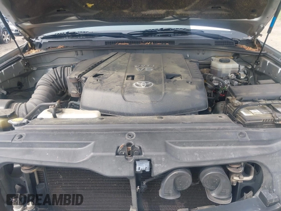2004 Toyota 4Runner SR5 with VIN JTEBU14R640027152, listed as a IAAI auction lot 42080763 with 230,358 mi miles and . Bid and sale history available at DreamBid. Image 10.