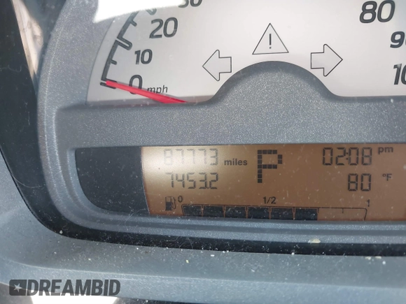 2009 Smart fortwo Pure z VIN WMEEJ31X59K291372, wystawiony jako IAAI lot #41826469 z przebiegiem 87 773 mil mil oraz . Historia ofert i sprzedaży dostępna na DreamBid. Obrazek 7.