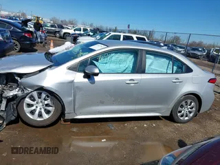 2022 Toyota Corolla LE with VIN 5YFEPMAE7NP275266, listed as a IAAI auction lot 41817242 with 96,399 mi miles. Bid and sale history available at carsss.com. Image 14.