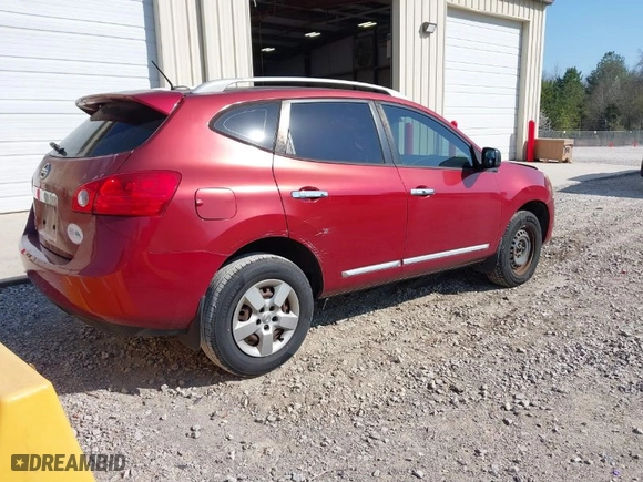 2015 Nissan Rogue Select S with VIN JN8AS5MT9FW161117, listed as a IAAI auction lot 41787629 with 81,989 mi miles. Bid and sale history available at carsss.com. Image 4.