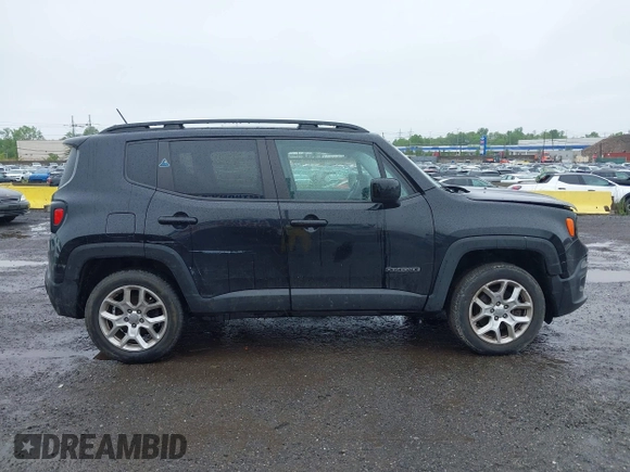 2017 Jeep Renegade Latitude z VIN ZACCJBBB8HPF51772, wystawiony jako IAAI lot #42181722 z przebiegiem 63 950 mil mil oraz . Historia ofert i sprzedaży dostępna na DreamBid. Obrazek 13.