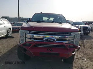 2017 Ford F-250 Lariat z VIN 1FT7W2B65HED25087, wystawiony jako IAAI lot #41728449 z przebiegiem 122 396 mil mil oraz . Historia ofert i sprzedaży dostępna na DreamBid. Obrazek 12.
