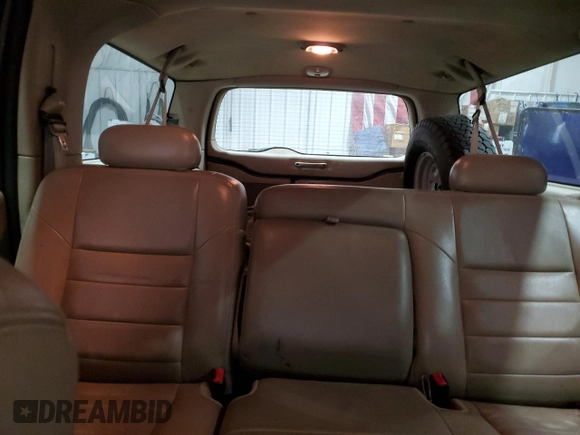 2003 Ford Excursion Limited z VIN 1FMSU43P93EC24089, wystawiony jako Copart lot #82779674 z przebiegiem 273 947 mil mil oraz Czysty tytuł • Clean title. Historia ofert i sprzedaży dostępna na DreamBid. Obrazek 10.