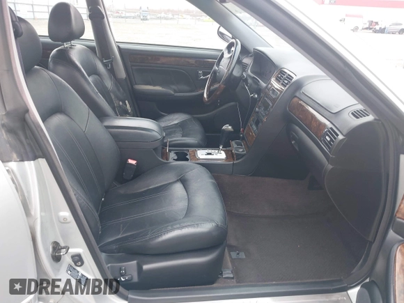 2002 Hyundai XG L z VIN KMHFU45EX2A228865, wystawiony jako IAAI lot #41421493 z przebiegiem 97 138 mil mil oraz . Historia ofert i sprzedaży dostępna na DreamBid. Obrazek 5.