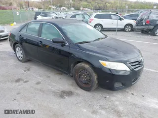 2011 Toyota Camry LE with VIN 4T4BF3EK6BR171013, listed as a IAAI auction lot 41935945 with 406,622 mi miles. Bid and sale history available at carsss.com. Image 1.