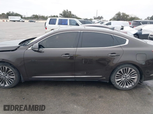 2017 Kia Cadenza Premium z VIN KNALC4J11H5093061, wystawiony jako IAAI lot #41650849 z przebiegiem 138 989 mil mil oraz . Historia ofert i sprzedaży dostępna na DreamBid. Obrazek 15.