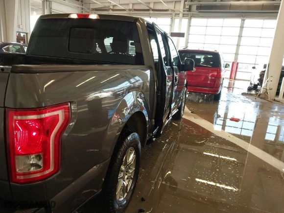 2015 Ford F-150 XL with VIN 1FTEW1CG2FKE36882, listed as a IAAI auction lot 41364096 with 143,167 mi miles. Bid and sale history available at carsss.com. Image 19.
