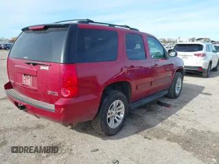 2013 GMC Yukon SLE with VIN 1GKS1AE07DR309832, listed as a IAAI auction lot 41014906 with 203,346 mi miles. Bid and sale history available at carsss.com. Image 4.