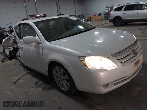 2007 Toyota Avalon XL with VIN 4T1BK36B67U172044, listed as a IAAI auction lot 41893311 with 111,112 mi miles. Bid and sale history available at carsss.com. Image 1.