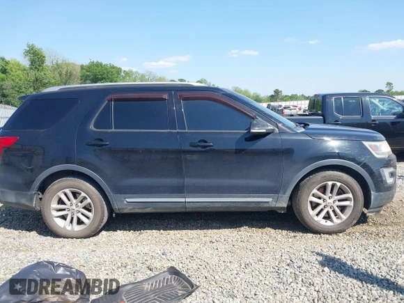 2017 Ford Explorer XLT z VIN 1FM5K7D89HGB71482, wystawiony jako IAAI lot #42009154 z przebiegiem 159 498 mil mil oraz . Historia ofert i sprzedaży dostępna na DreamBid. Obrazek 13.