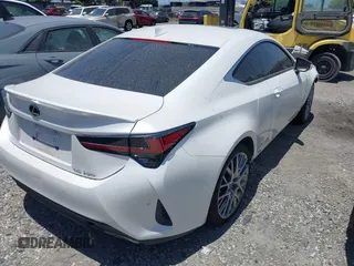 2019 Lexus RC 350 z VIN JTHHZ5BC2K5020722, wystawiony jako IAAI lot #42407729 z przebiegiem 52 882 mil mil oraz . Historia ofert i sprzedaży dostępna na DreamBid. Obrazek 4.