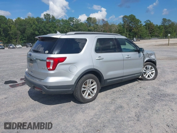 2018 Ford Explorer XLT z VIN 1FM5K8D81JGA36587, wystawiony jako IAAI lot #42534483 z przebiegiem 132 667 mil mil oraz . Historia ofert i sprzedaży dostępna na DreamBid. Obrazek 4.