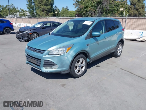 2013 Ford Escape SE z VIN 1FMCU0GX4DUC93738, wystawiony jako IAAI lot #42552635 z przebiegiem 167 729 mil mil oraz . Historia ofert i sprzedaży dostępna na DreamBid. Obrazek 2.
