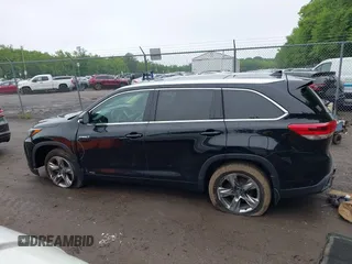 2018 Toyota Highlander Hybrid Limited with VIN 5TDDGRFH1JS050550, listed as a IAAI auction lot 42524426 with 179,408 mi miles and . Bid and sale history available at DreamBid. Image 14.
