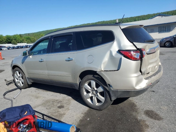 2016 Chevrolet Traverse LT z VIN 1GNKVGKD2GJ231139, wystawiony jako Copart lot #56097345 z przebiegiem 111 712 mil mil oraz Szkoda całkowita • Salvage title. Historia ofert i sprzedaży dostępna na DreamBid. Obrazek 2.