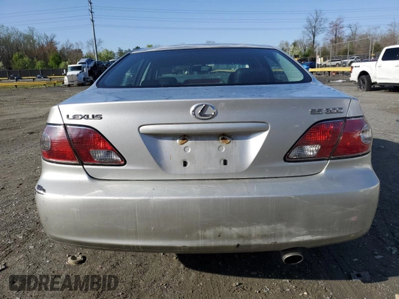 2002 Lexus ES 300 with VIN JTHBF30G420018931, listed as a Copart auction lot 51115275 with 292,777 mi miles and Salvage Title. Bid and sale history available at DreamBid. Image 6.