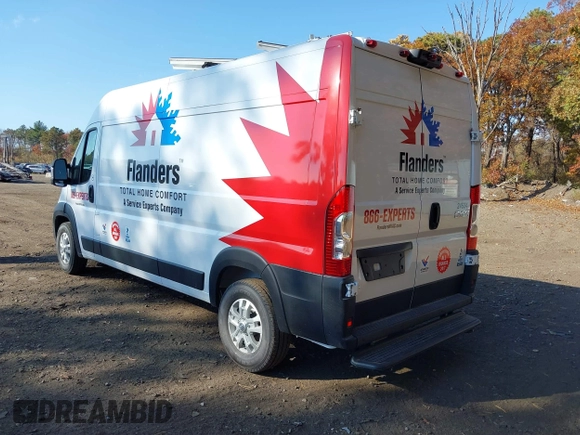 2024 Ram ProMaster Cargo Tradesman with VIN 3C6LRVDG6RE125555, listed as a IAAI auction lot 40639262 with 18 mi miles and . Bid and sale history available at DreamBid. Image 3.