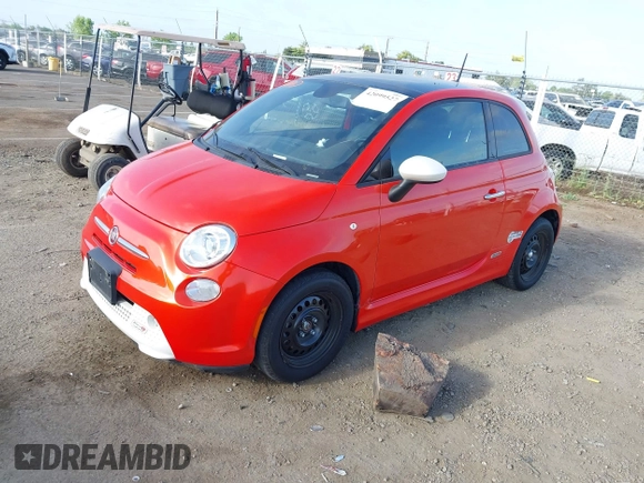 2014 FIAT 500e z VIN 3C3CFFGE3ET245079, wystawiony jako IAAI lot #42099527 z przebiegiem 47 088 mil mil oraz . Historia ofert i sprzedaży dostępna na DreamBid. Obrazek 2.