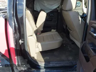 2016 GMC Sierra 2500HD Denali z VIN 1GT12UE80GF115452, wystawiony jako IAAI lot #41537973 z przebiegiem 182 800 mil mil oraz . Historia ofert i sprzedaży dostępna na DreamBid. Obrazek 8.
