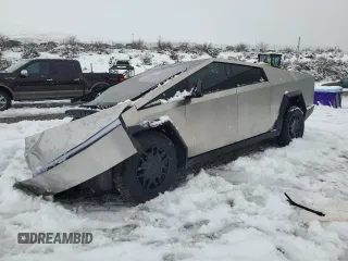 2024 Tesla Cybertruck with VIN 7G2CEHED0RA013879, listed as a Copart auction lot 44799135 with 16,104 mi miles and Non Repairable. Bid and sale history available at carsss.com. Image 1.