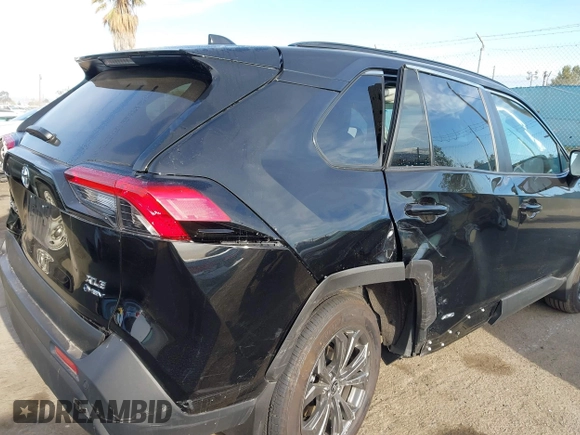 2025 Toyota RAV4 Hybrid XLE Premium with VIN 2T3B6RFV6SW084676, listed as a IAAI auction lot 41923759 with 15,856 mi miles and . Bid and sale history available at DreamBid. Image 6.