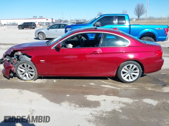 2013 BMW 3 Series 328i xDrive with VIN WBAKF3C53DJ385793, listed as a IAAI auction lot 41665820 with 137,910 mi miles. Bid and sale history available at carsss.com. Image 14.
