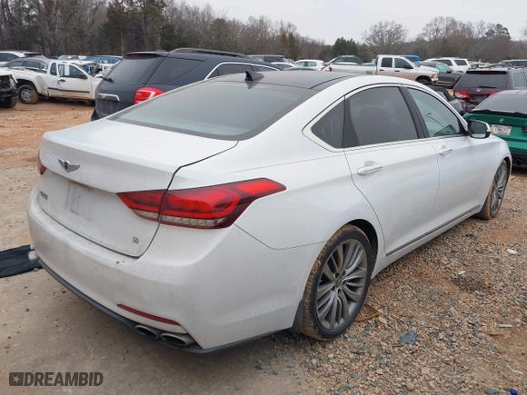 2015 Hyundai Genesis 5.0L with VIN KMHGN4JF8FU073687, listed as a IAAI auction lot 41118050 with 125,296 mi miles. Bid and sale history available at carsss.com. Image 4.