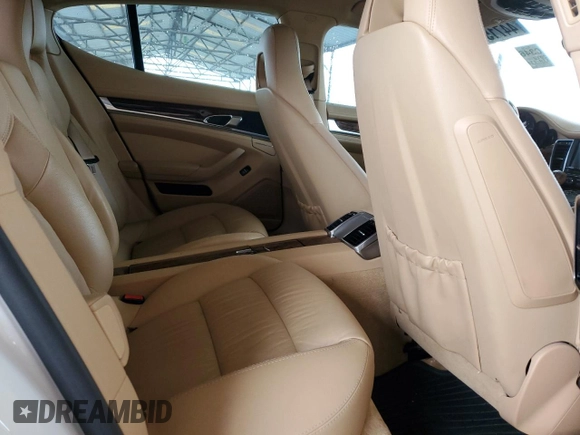 2012 Porsche Panamera z VIN WP0AA2A75CL014357, wystawiony jako Copart lot #44715915 z przebiegiem 119 122 mil mil oraz Czysty tytuł • Clean title. Historia ofert i sprzedaży dostępna na DreamBid. Obrazek 10.