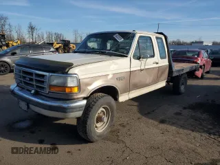 1992 Ford F-250 with VIN 1FTHX26M7NKA25476, listed as a Copart auction lot 89332025 with 0 mi miles and Salvage Title. Bid and sale history available at carsss.com. Image 1.