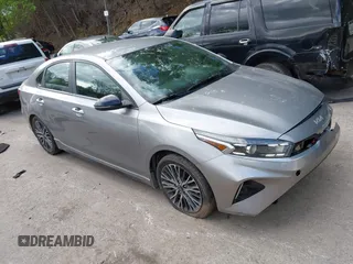 2023 Kia Forte GT-Line z VIN 3KPF54AD2PE539659, wystawiony jako IAAI lot #42341943 z przebiegiem 69 713 mil mil oraz . Historia ofert i sprzedaży dostępna na DreamBid. Obrazek 1.