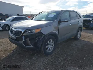 2011 Kia Sorento LX with VIN 5XYKTCA19BG155491, listed as a IAAI auction lot 41429643 with 150,754 mi miles. Bid and sale history available at carsss.com. Image 17.