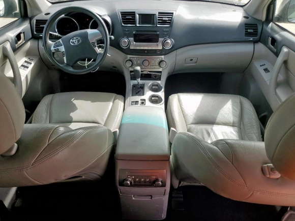 2011 Toyota Highlander Hybrid with VIN JTEBC3EH9B2002235, listed as a Copart auction lot 48421005 with 266,370 mi miles and Clean Title. Bid and sale history available at carsss.com. Image 8.