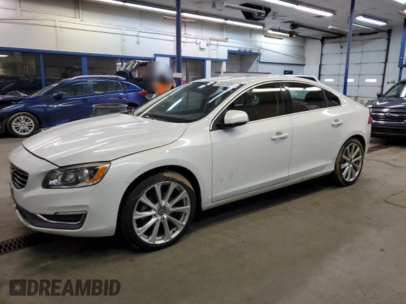 2018 Volvo S60 Inscription z VIN LYV402HK0JB171760, wystawiony jako Copart lot #45929395 z przebiegiem Nie podano mil oraz Szkoda całkowita • Salvage title. Historia ofert i sprzedaży dostępna na DreamBid. Obrazek 1.
