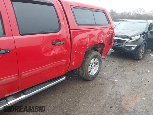 2010 Chevrolet Silverado 1500 LT with VIN 3GCRCSE05AG208732, listed as a IAAI auction lot 41560305 with 142,276 mi miles and . Bid and sale history available at DreamBid. Image 6.