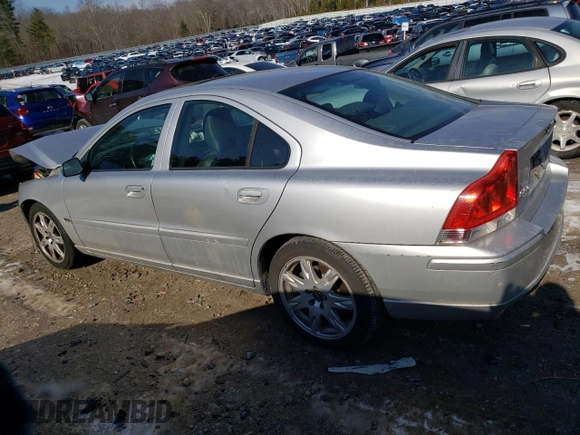 2005 Volvo S60 with VIN YV1RS592352440979, listed as a Copart auction lot 42433295 with 95,276 mi miles and Clean Title. Bid and sale history available at carsss.com. Image 2.