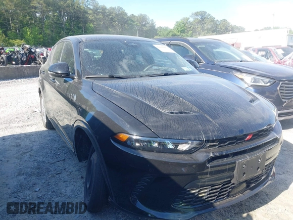 2024 Dodge Hornet R/T with VIN ZACPDFCW4R3A44037, listed as a IAAI auction lot 42156053 with 17,196 mi miles and . Bid and sale history available at DreamBid. Image 13.