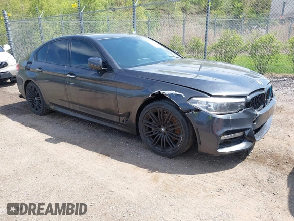 2018 BMW 5 Series 540i z VIN WBAJE5C50JWA96205, wystawiony jako IAAI lot #42213253 z przebiegiem 96 198 mil mil oraz . Historia ofert i sprzedaży dostępna na DreamBid. Obrazek 1.