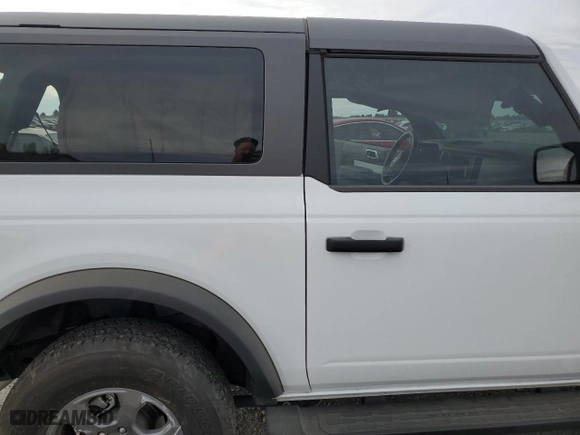 2023 Ford Bronco with VIN 1FMDE5AH7PLC15500, listed as a Copart auction lot 72588184 with 7,975 mi miles and Salvage Title. Bid and sale history available at carsss.com. Image 10.