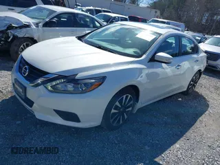 2018 Nissan Altima 2.5 SR with VIN 1N4AL3AP8JC188779, listed as a IAAI auction lot 41735197 with 41,229 mi miles. Bid and sale history available at carsss.com. Image 17.