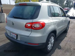 2011 Volkswagen Tiguan SEL with VIN WVGBV7AX2BW500817, listed as a IAAI auction lot 42292760 with 50,336 mi miles and . Bid and sale history available at DreamBid. Image 4.