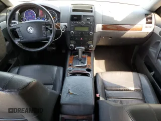 2008 Volkswagen Touareg V6 с VIN WVGBE77L38D008189, выставлен на аукционе Copart как лот 52237085 с пробегом 170 932 миль миль и Чистый • Clean title. История ставок и продаж доступна на DreamBid. Изображение 8.