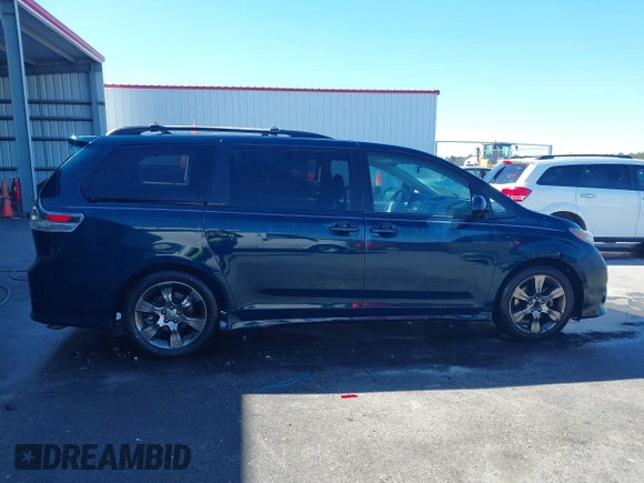 2011 Toyota Sienna SE with VIN 5TDXK3DC3BS115626, listed as a IAAI auction lot 41597769 with 252,135 mi miles. Bid and sale history available at carsss.com. Image 13.