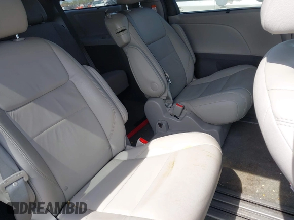 2017 Toyota Sienna XLE Auto Access Seat with VIN 5TDYZ3DC6HS899826, listed as a IAAI auction lot 42093541 with 95,931 mi miles and . Bid and sale history available at DreamBid. Image 8.