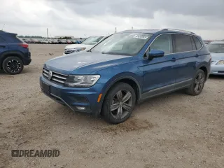 2020 Volkswagen Tiguan SE z VIN 3VV3B7AX1LM031434, wystawiony jako Copart lot #53855965 z przebiegiem 44 525 mil mil oraz Szkoda całkowita • Salvage title. Historia ofert i sprzedaży dostępna na DreamBid. Obrazek 1.
