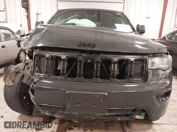 2017 Jeep Grand Cherokee Laredo with VIN 1C4RJFAG7HC886394, listed as a IAAI auction lot 40914121 with 66,895 mi miles. Bid and sale history available at carsss.com. Image 18.
