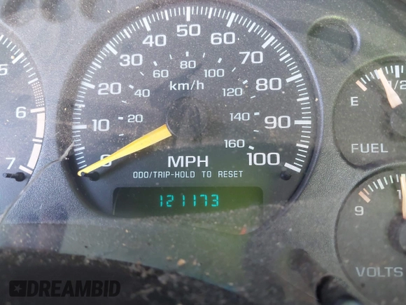 2000 GMC Sonoma SLS w/1SE Pkg with VIN 1GTCS1452YK293533, listed as a IAAI auction lot 41646784 with 121,173 mi miles. Bid and sale history available at carsss.com. Image 7.