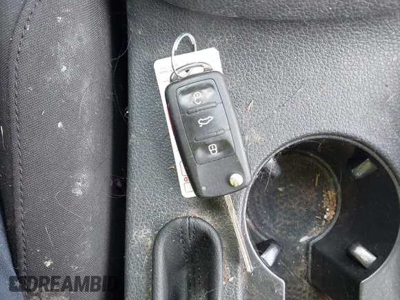 2015 Volkswagen Jetta S с VIN 3VW2K7AJ3FM306356, выставлен на аукционе IAAI как лот 42244687 с пробегом 87 901 миль миль и . История ставок и продаж доступна на DreamBid. Изображение 11.