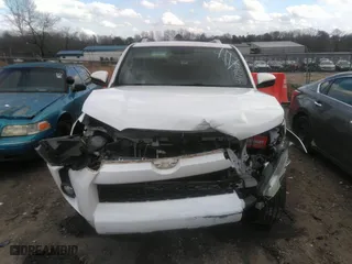2018 Toyota 4Runner SR5 with VIN JTEZU5JR3J5176336, listed as a IAAI auction lot 41719057 with 152,797 mi miles. Bid and sale history available at carsss.com. Image 12.