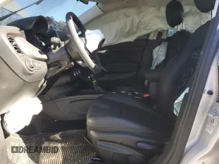 2022 FIAT 500X Trekking with VIN ZFBNF3B18NP980302, listed as a Copart auction lot 43127195 with 27,473 mi miles and Salvage title. Bid and sale history available at DreamBid. Image 7.